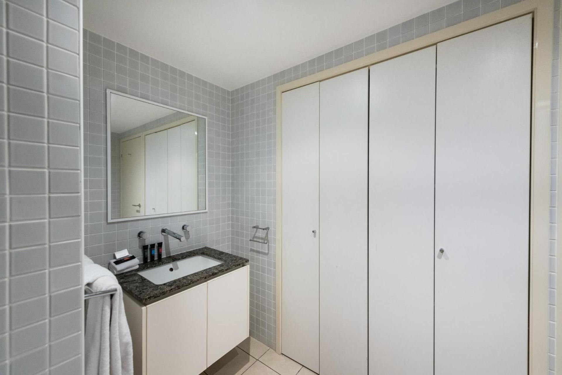 Avenue 16 Apartment